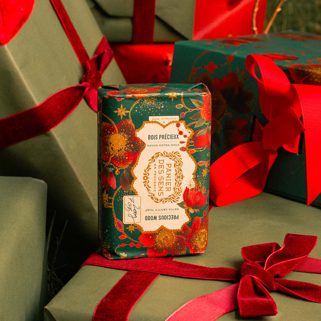 Jabón navideño Precious Woods, 7 oz – Edición limitada - NAVIDAD - Panier des Sens EE. UU.