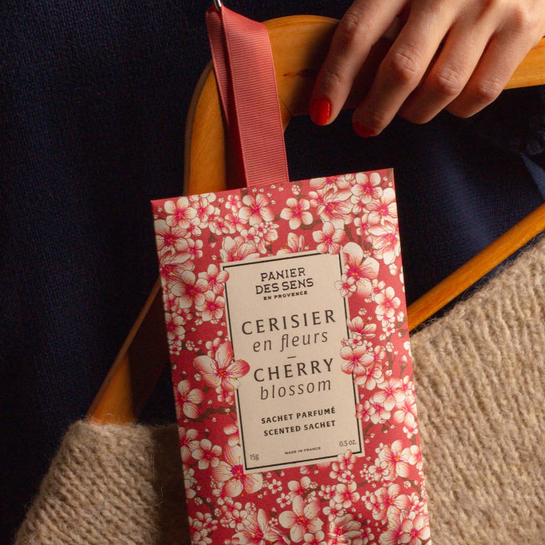 Scented Sachet Cherry blossom 0.5 oz | Panier des Sens USA