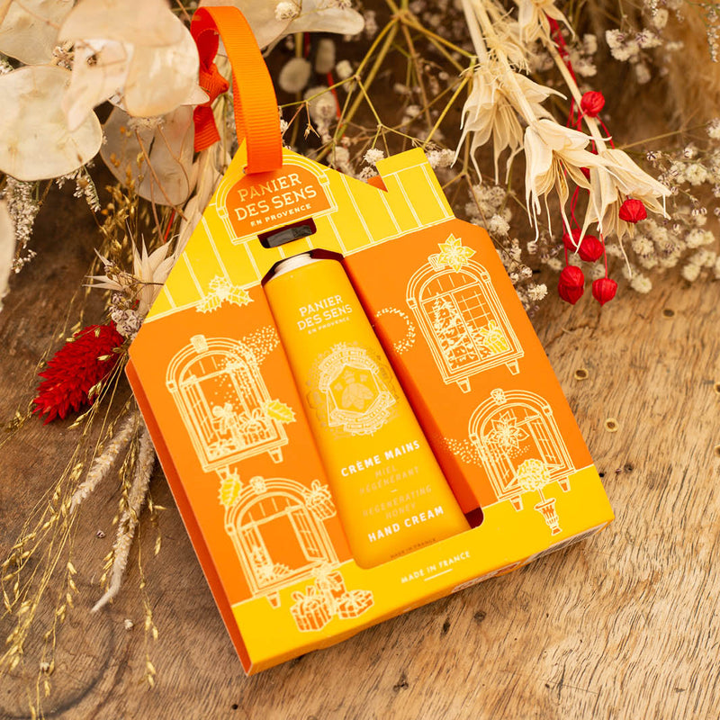 Christmas little house - Regenerating Honey (VP) - Gifts - Panier des Sens USA