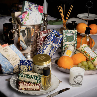 Set Dúo Navidad Crema Manos + Roll - On Perfume - Jazmín - Regalos - Panier des Sens USA